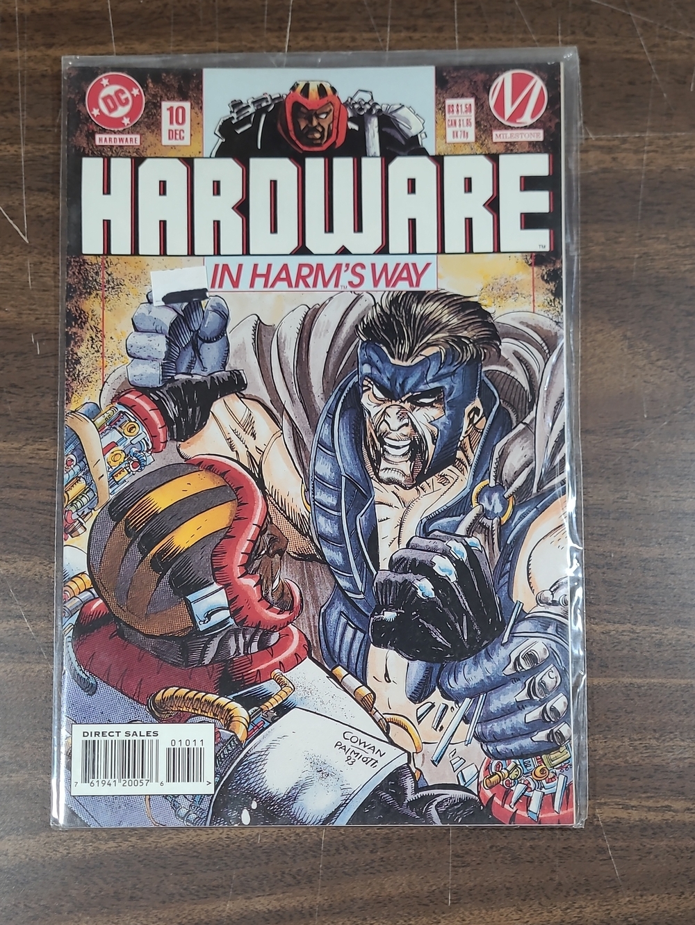 DC Hardware Comic Book In Harm's Way — #10 December